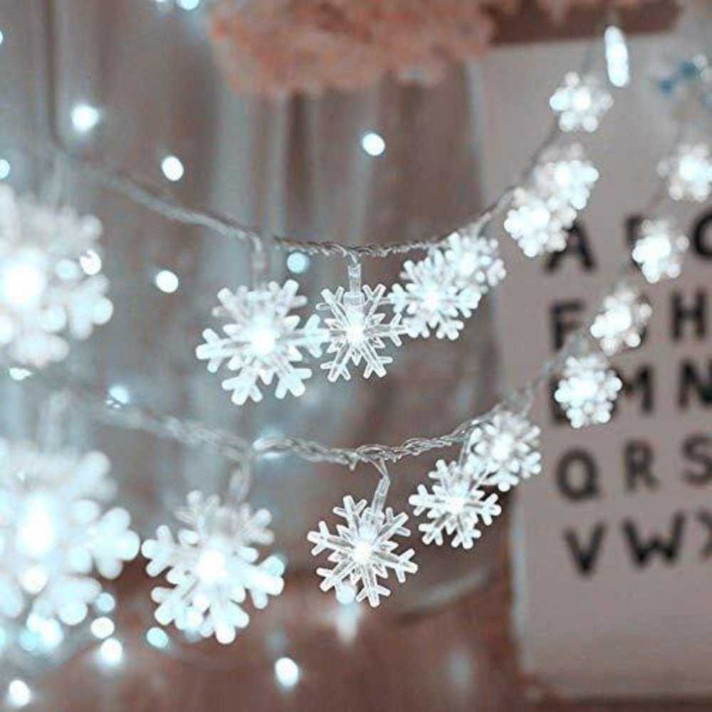Christmas Decorations 19.6 Ft 40 LED Snowflake String Lights Battery PoweredNWOT